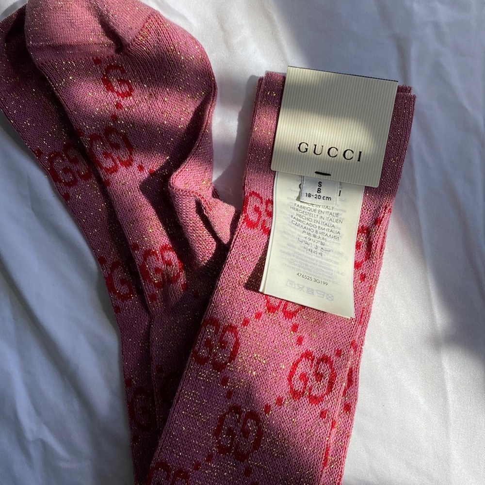 NWT Authentic Gucci Pink & Red Lame Socks